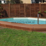 piscine bois avec terrasse et claustrat en bois exotique